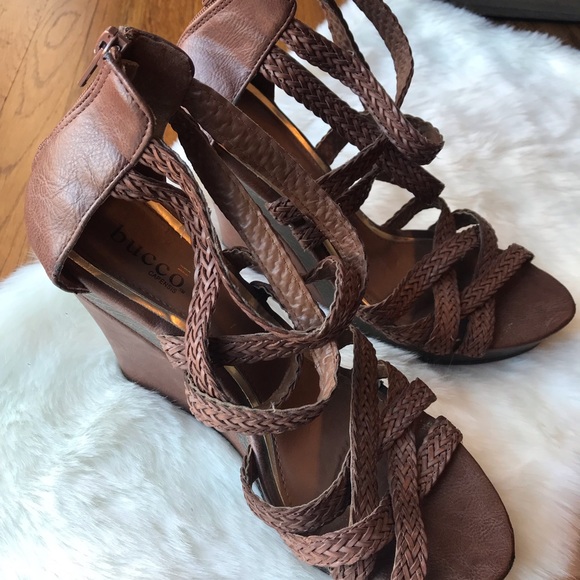Bucco brown straps wedge heel - Picture 3 of 7